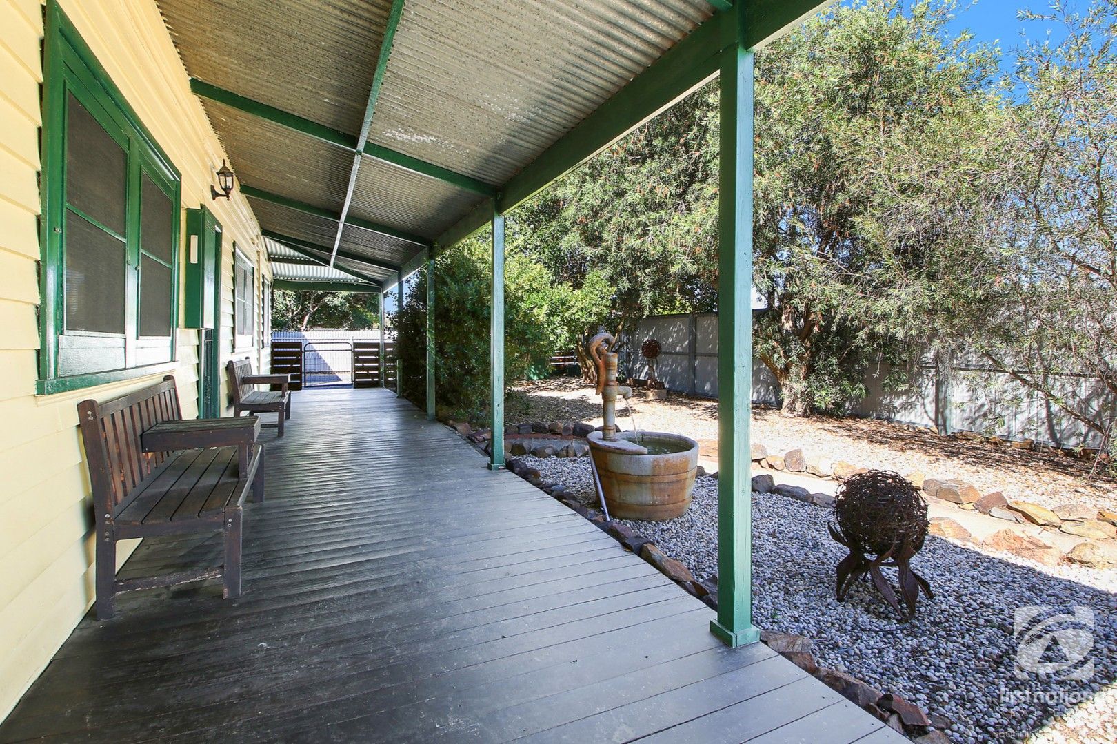 8 Main Street, Chiltern VIC 3683, Image 0