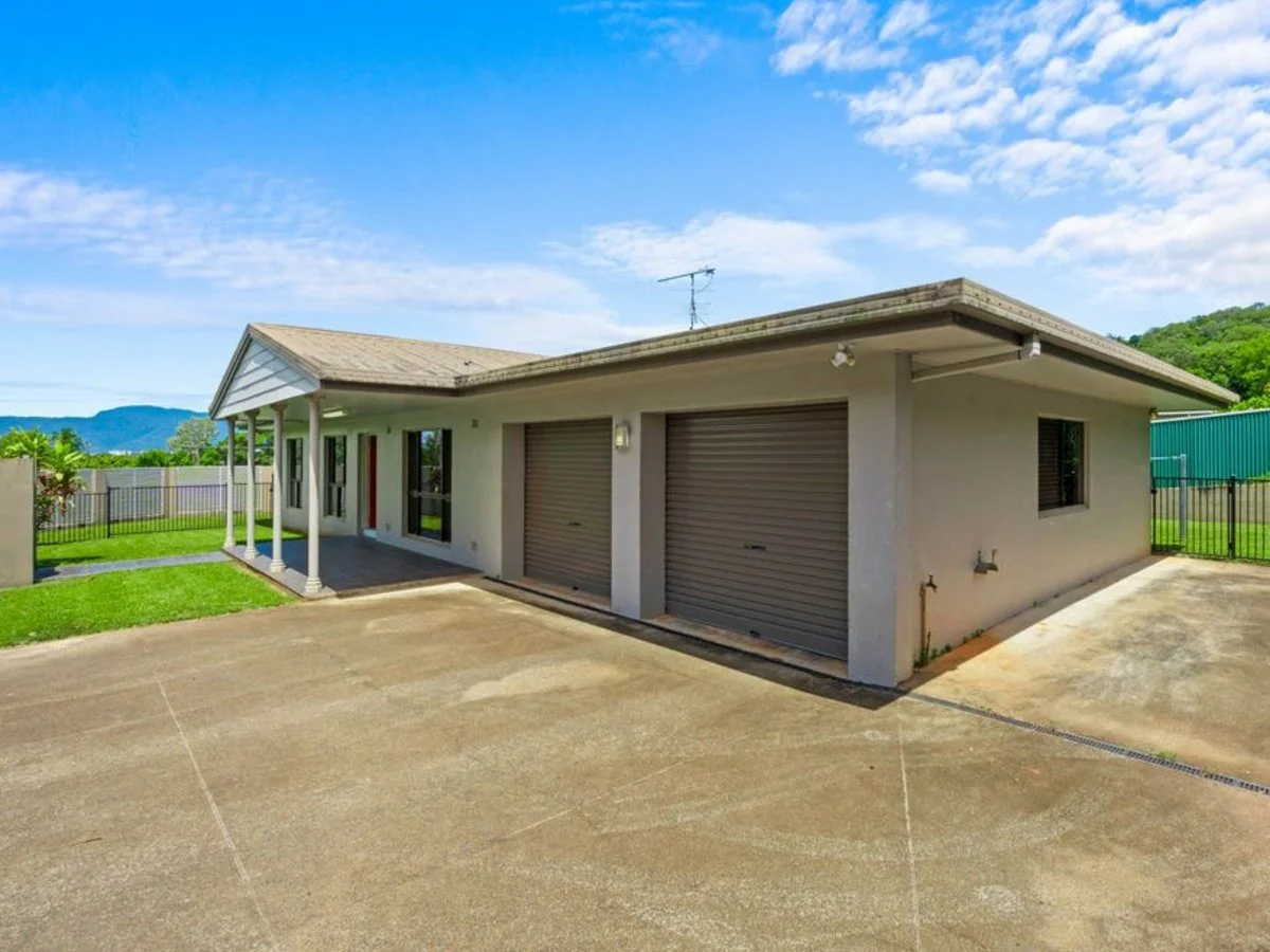 18 Rogers Close, Whitfield QLD 4870