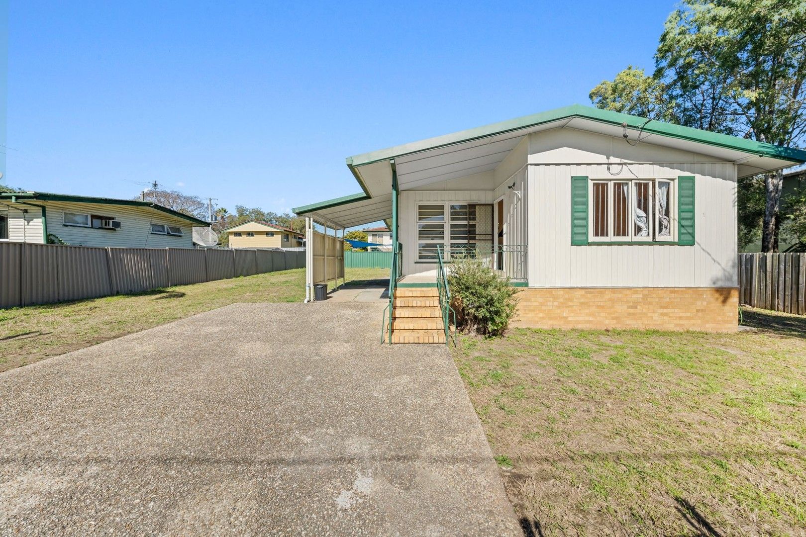 4 bedrooms House in 4 MacGinley Street ARCHERFIELD QLD, 4108