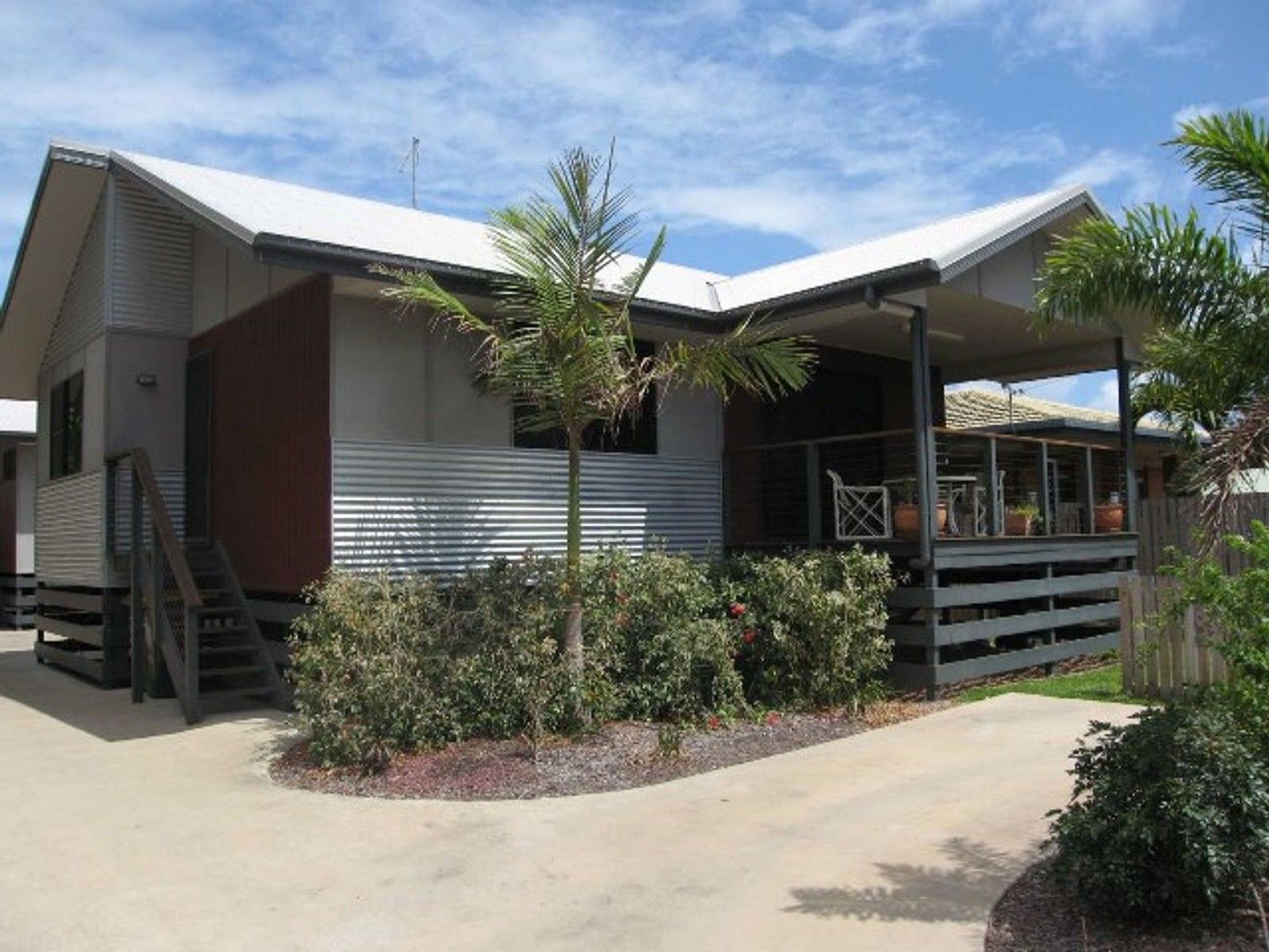 2 bedrooms Apartment / Unit / Flat in 1/12 Kennedy Street SOUTH MACKAY QLD, 4740