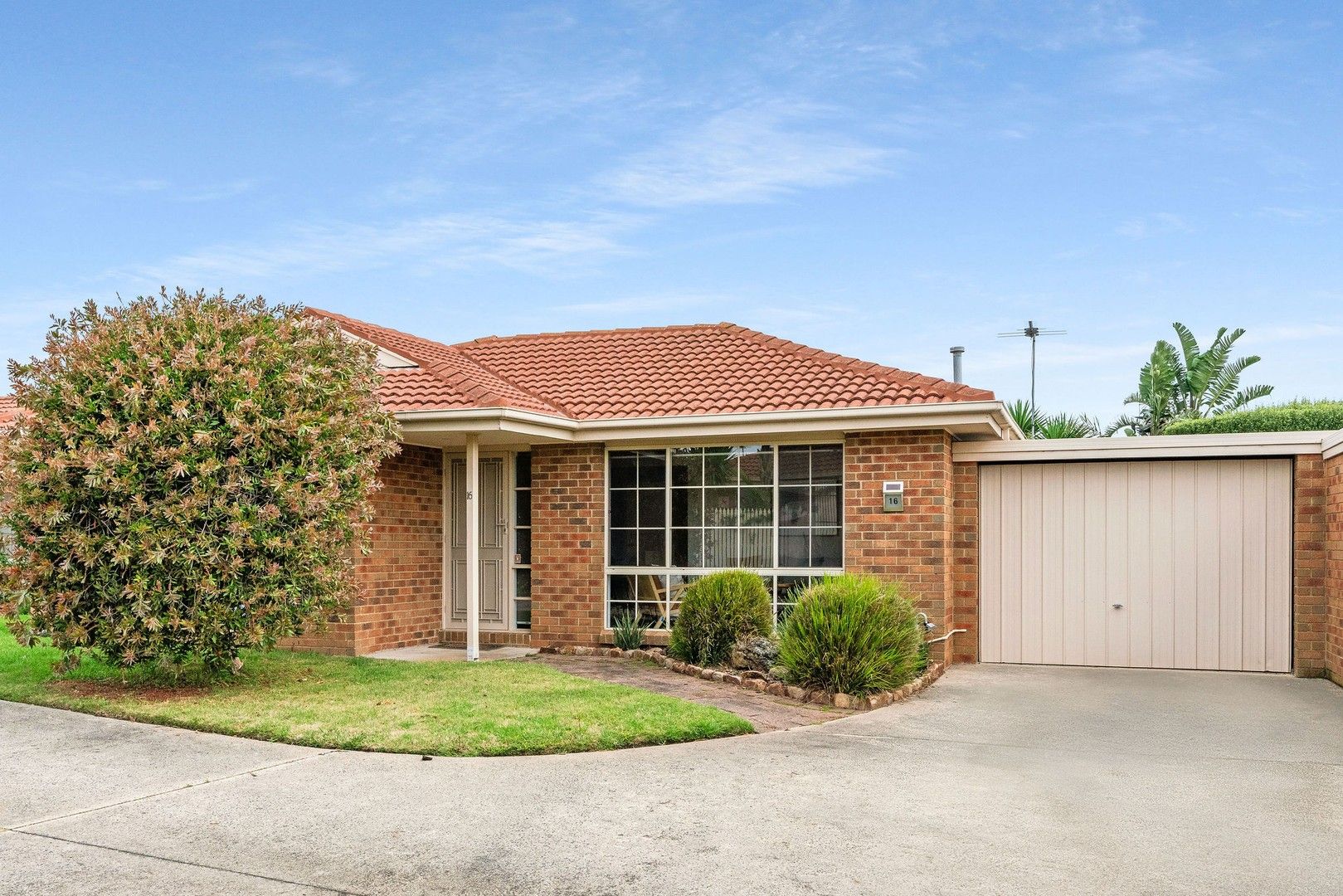 2 bedrooms Apartment / Unit / Flat in 16/7 Cranswick Court MORNINGTON VIC, 3931