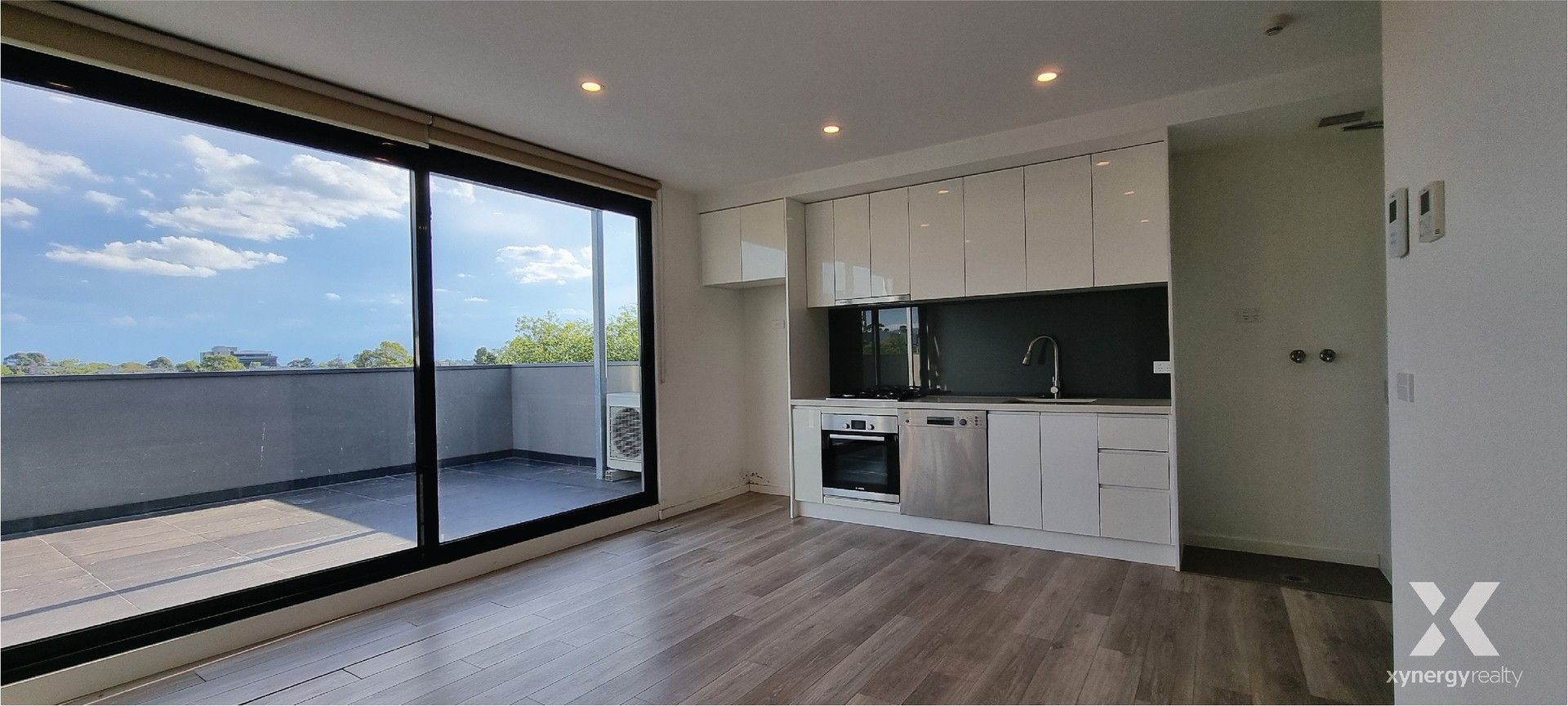 2 bedrooms Apartment / Unit / Flat in 305/2-4 Churchill St RINGWOOD VIC, 3134