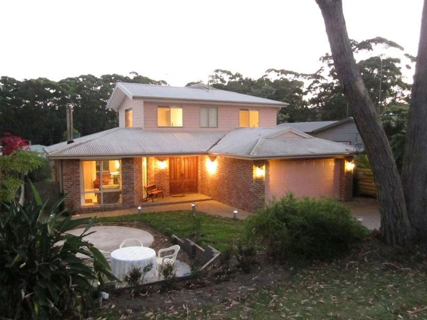 17 Allambee Street, South Durras Property History & Address Research