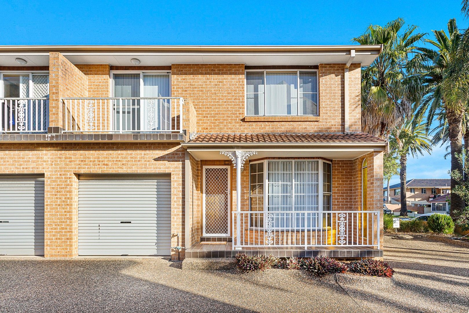 3 bedrooms Townhouse in 9/11-13 View Street WOLLONGONG NSW, 2500
