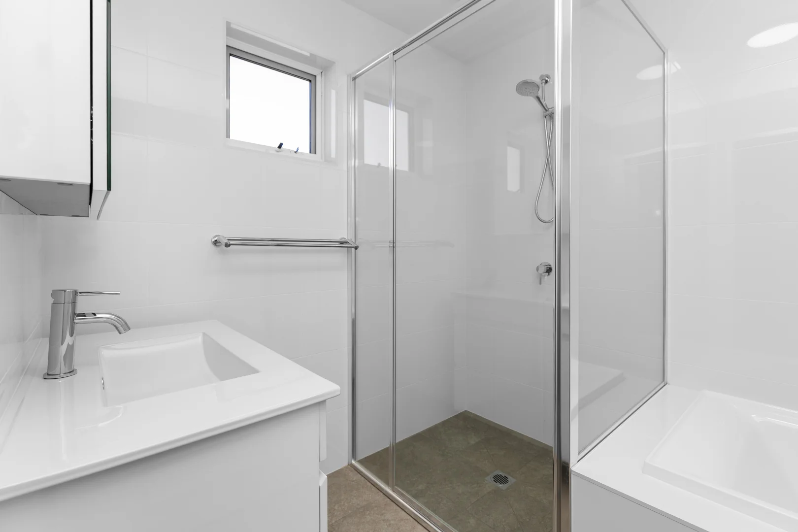 Additional image 9 of 2/52 Main Street, Junee NSW 2663