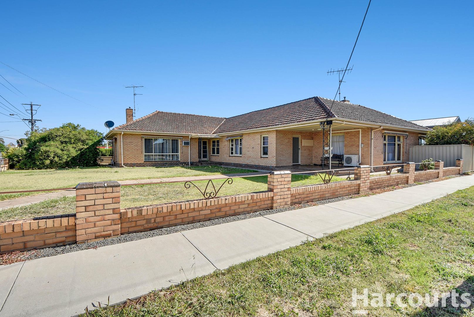 1 and 2/18 Urquhart, Horsham VIC 3400, Image 1