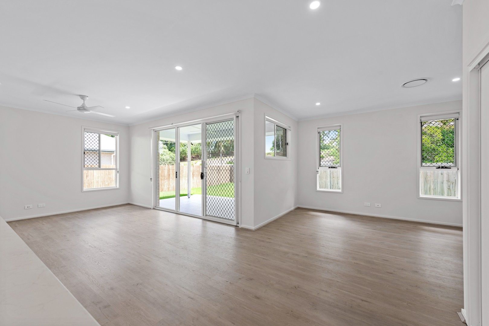 4 bedrooms House in 9 Dugong Crescent DECEPTION BAY QLD, 4508