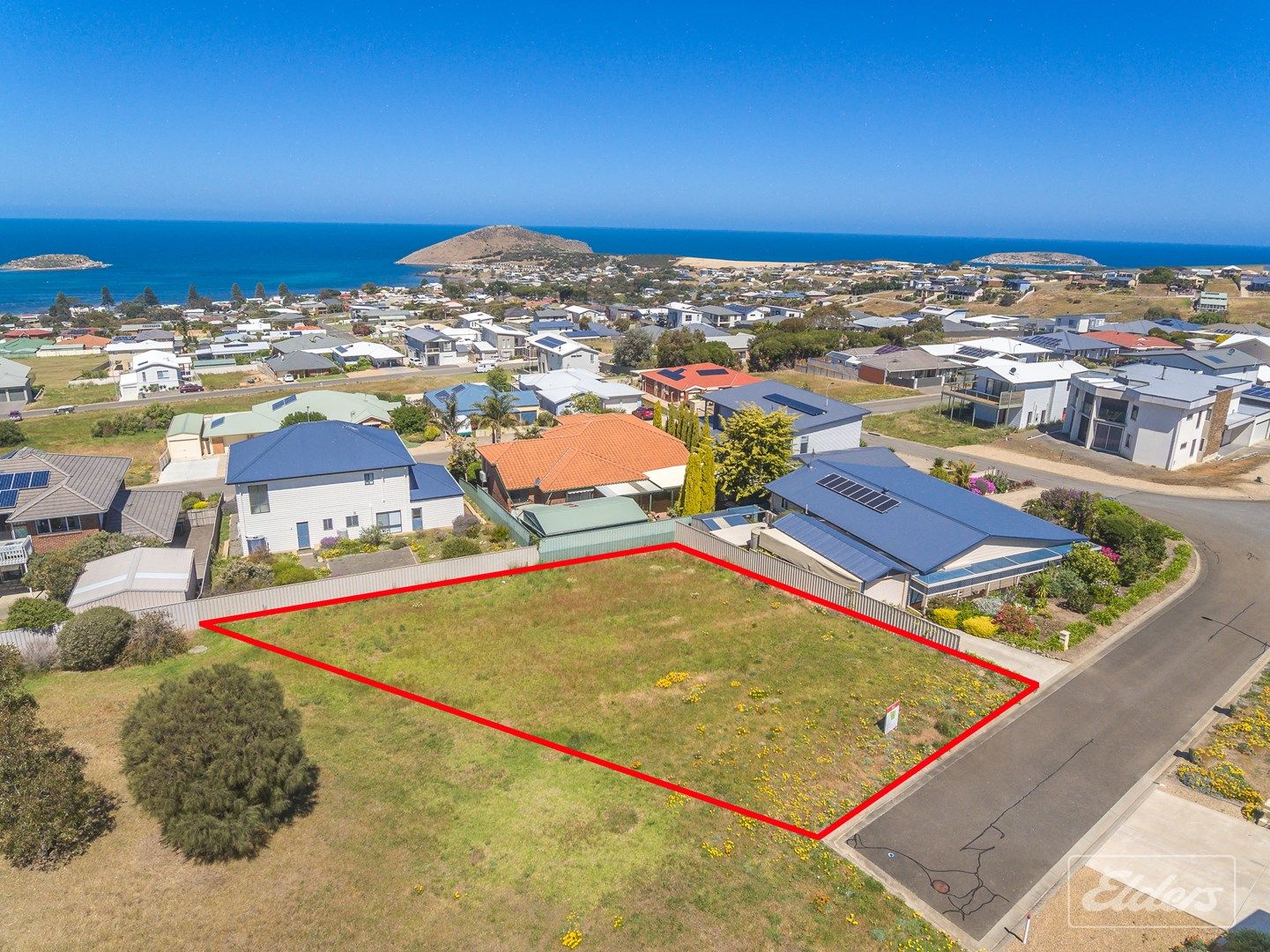 12 Barton Court, Encounter Bay SA 5211, Image 2