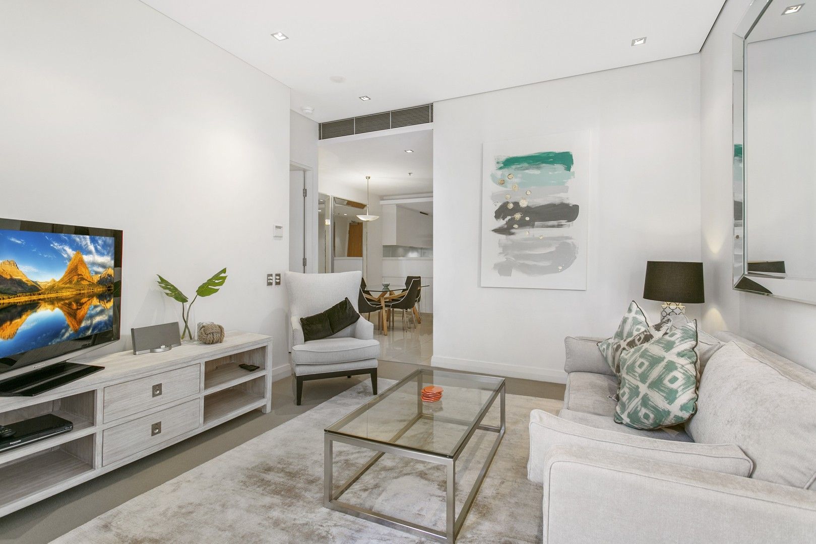 708/8 Glen, Milsons Point NSW 2061, Image 1