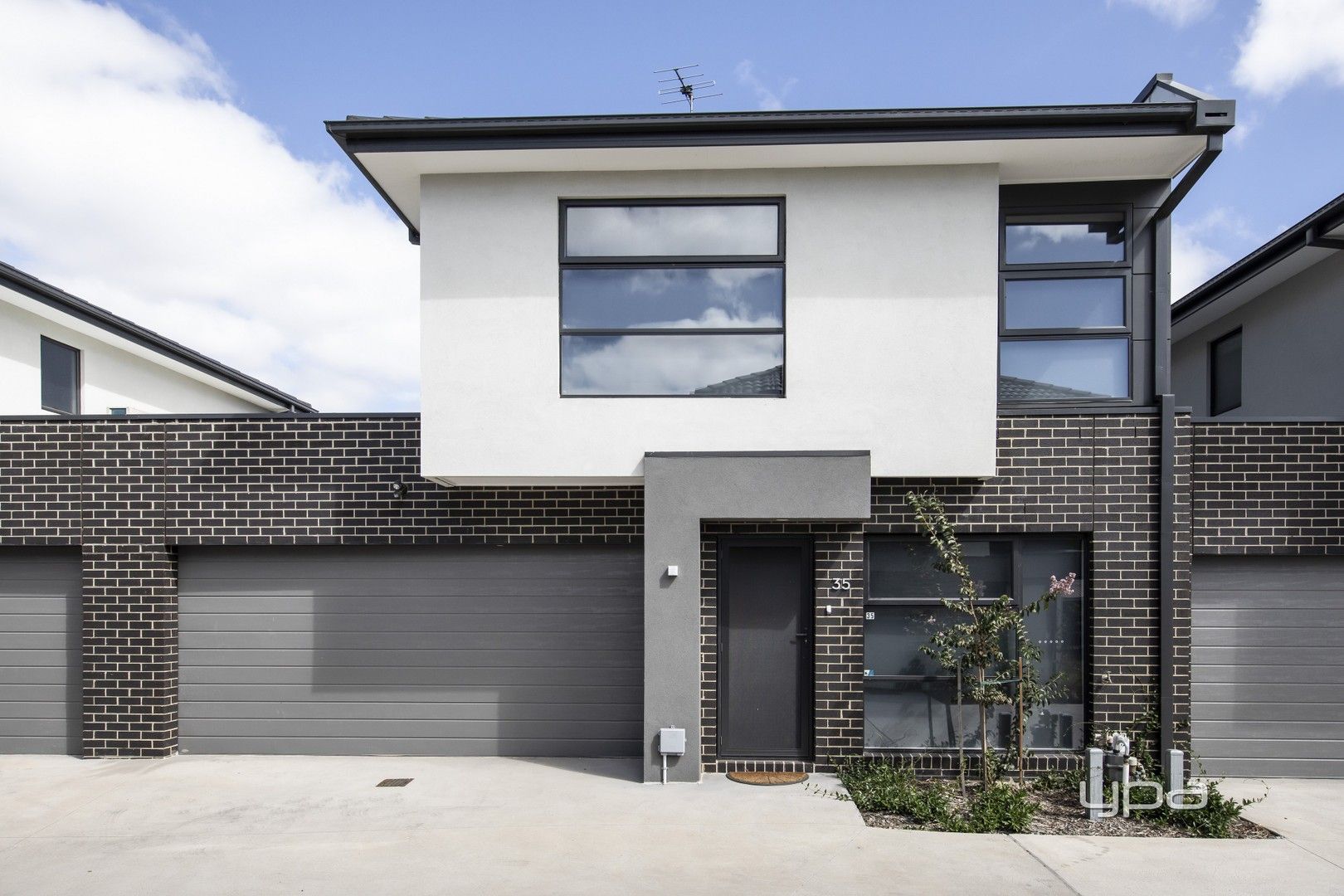 3 bedrooms Townhouse in 35/541-547 Melton Highway SYDENHAM VIC, 3037