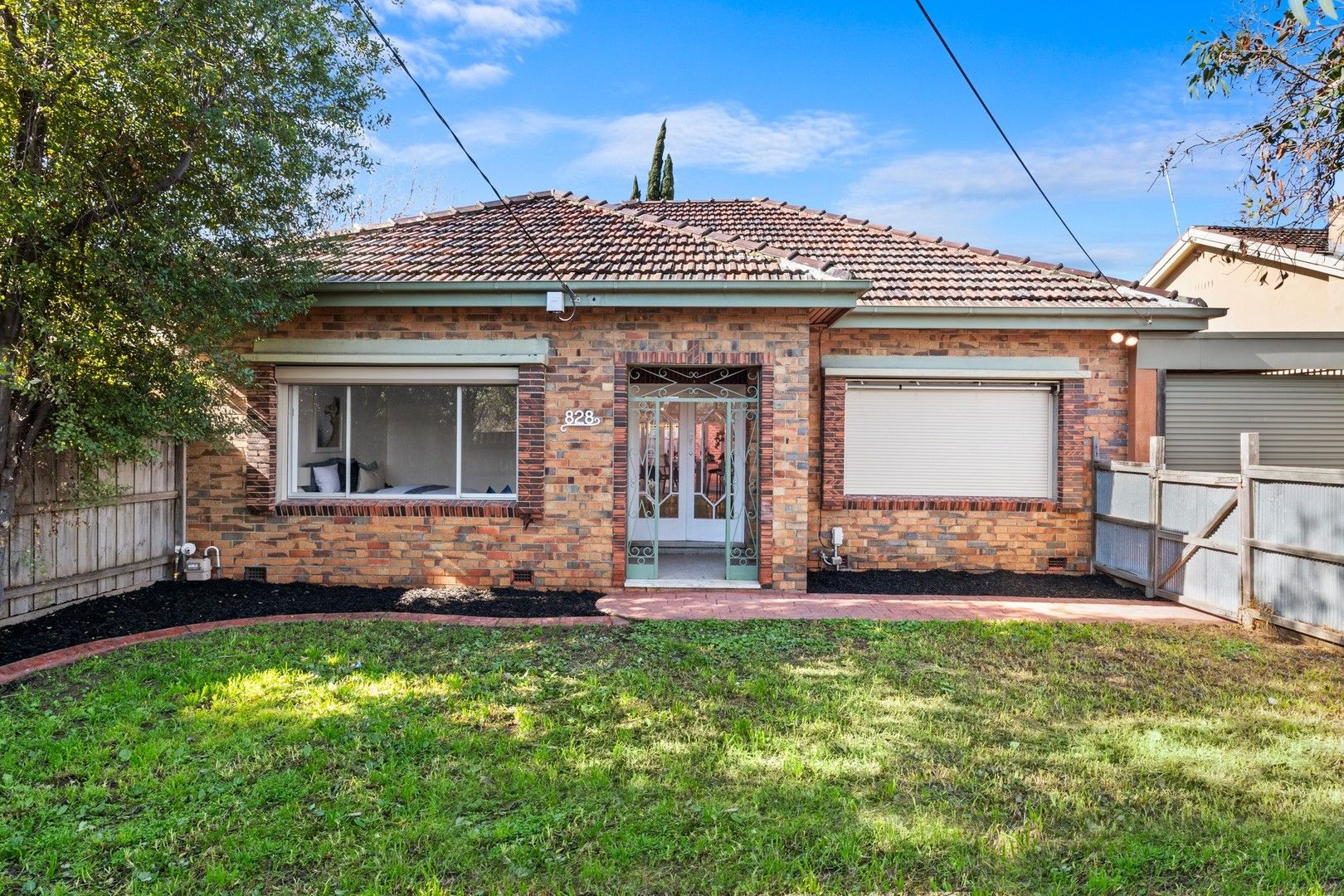 4 bedrooms House in 828 High Street RESERVOIR VIC, 3073
