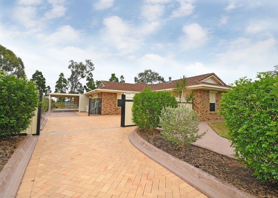 17 Brolga Court, Eli Waters QLD 4655, Image 1