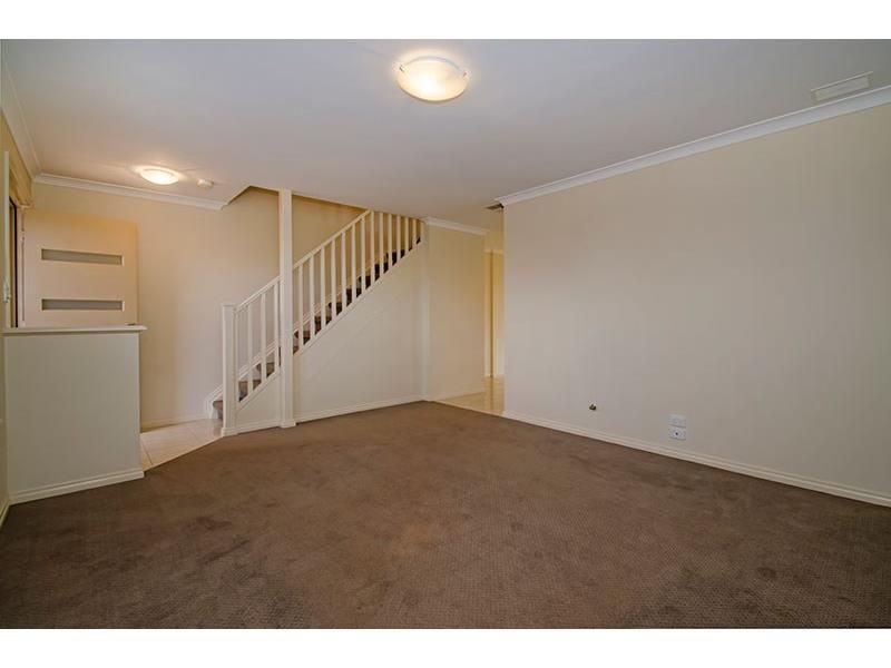 8/396 Hay Street, Somerville WA 6430, Image 2