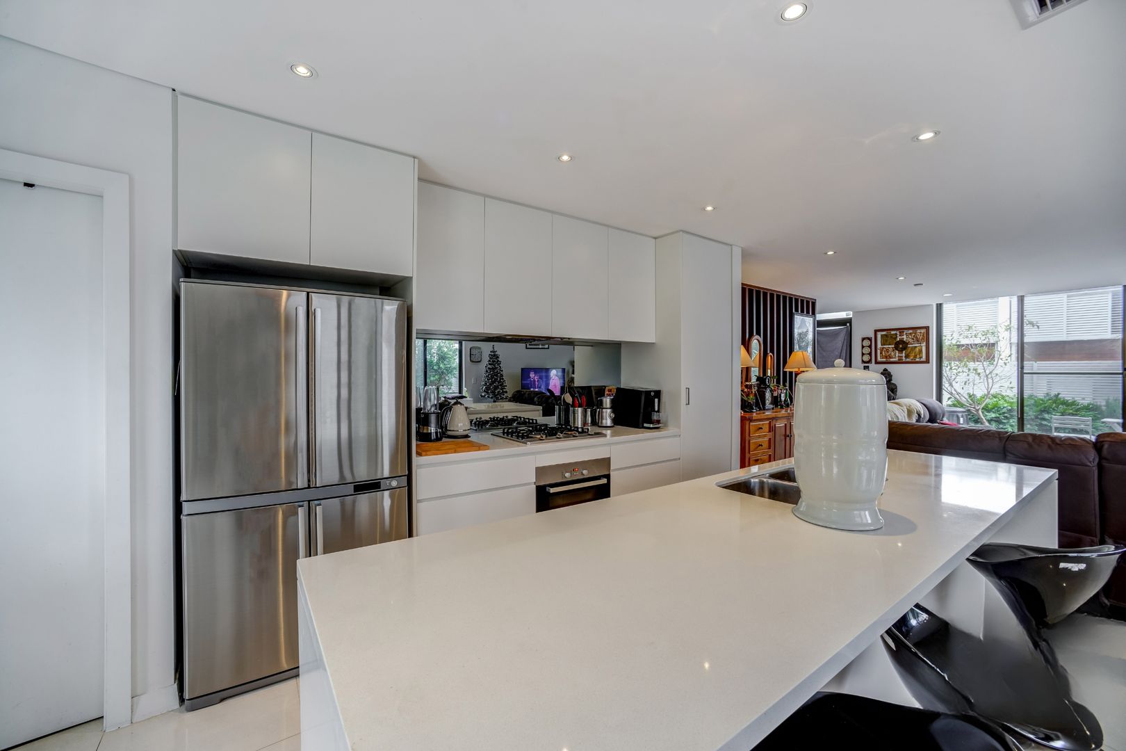 3 bedrooms House in 8 Pavillion Drive LITTLE BAY NSW, 2036