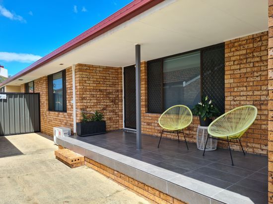 2 bedrooms Duplex in 1/2 Riviera Ave TWEED HEADS WEST NSW, 2485