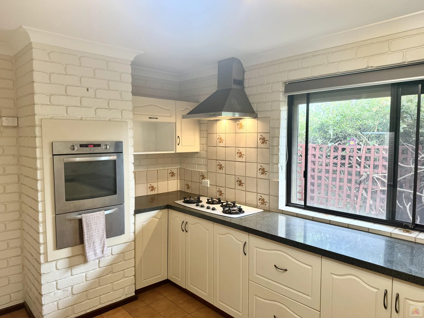 Additional image 9 of 9 Fordred Place, Parmelia WA 6167