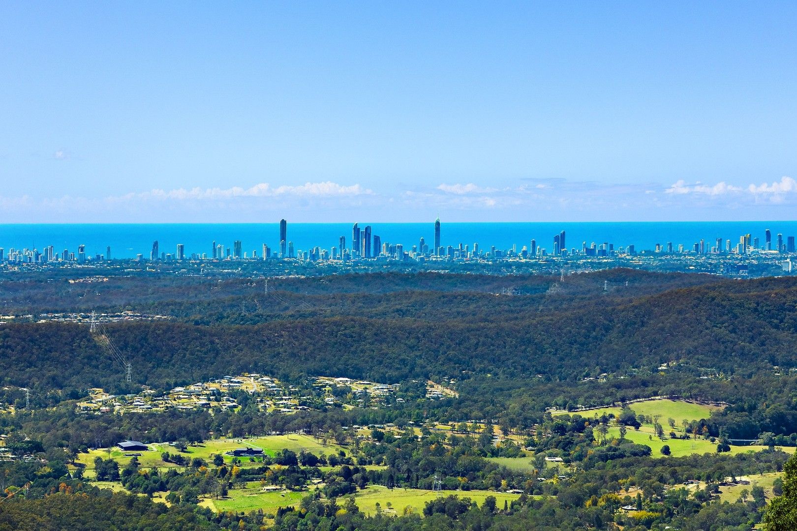 5 bedrooms House in 13-17 Eagles Retreat Place TAMBORINE MOUNTAIN QLD, 4272