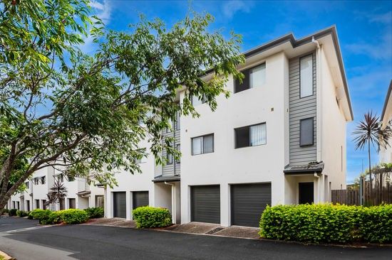 3 bedrooms Townhouse in 27/10 Radiant Steet TAIGUM QLD, 4018