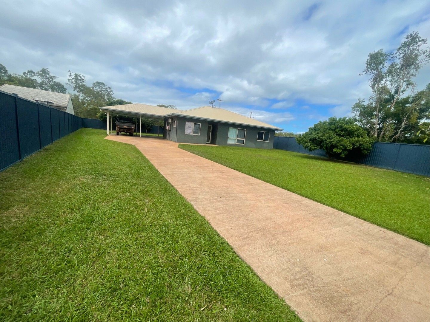 37 Christie Ave, Nanum QLD 4874, Image 2