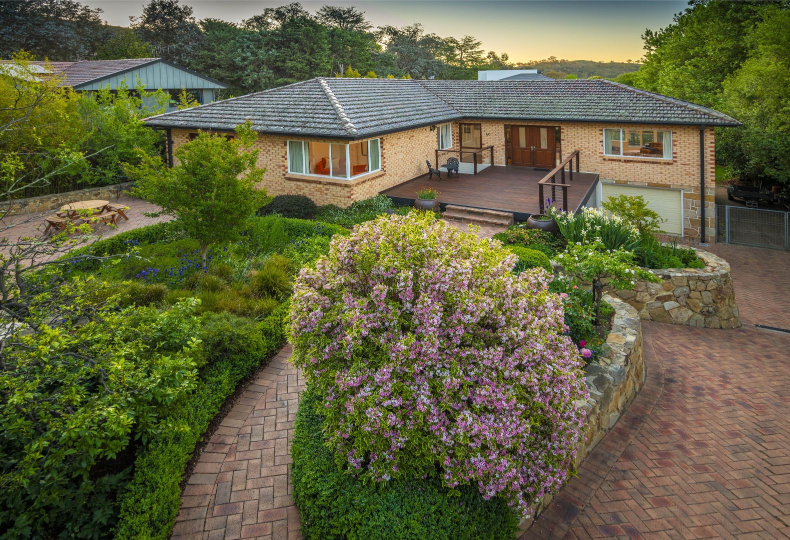 40 Endeavour Street, Red Hill ACT 2603, Image 2