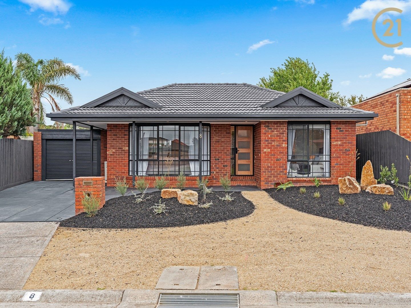 8 Lupin Court, Cranbourne North VIC 3977, Image 0