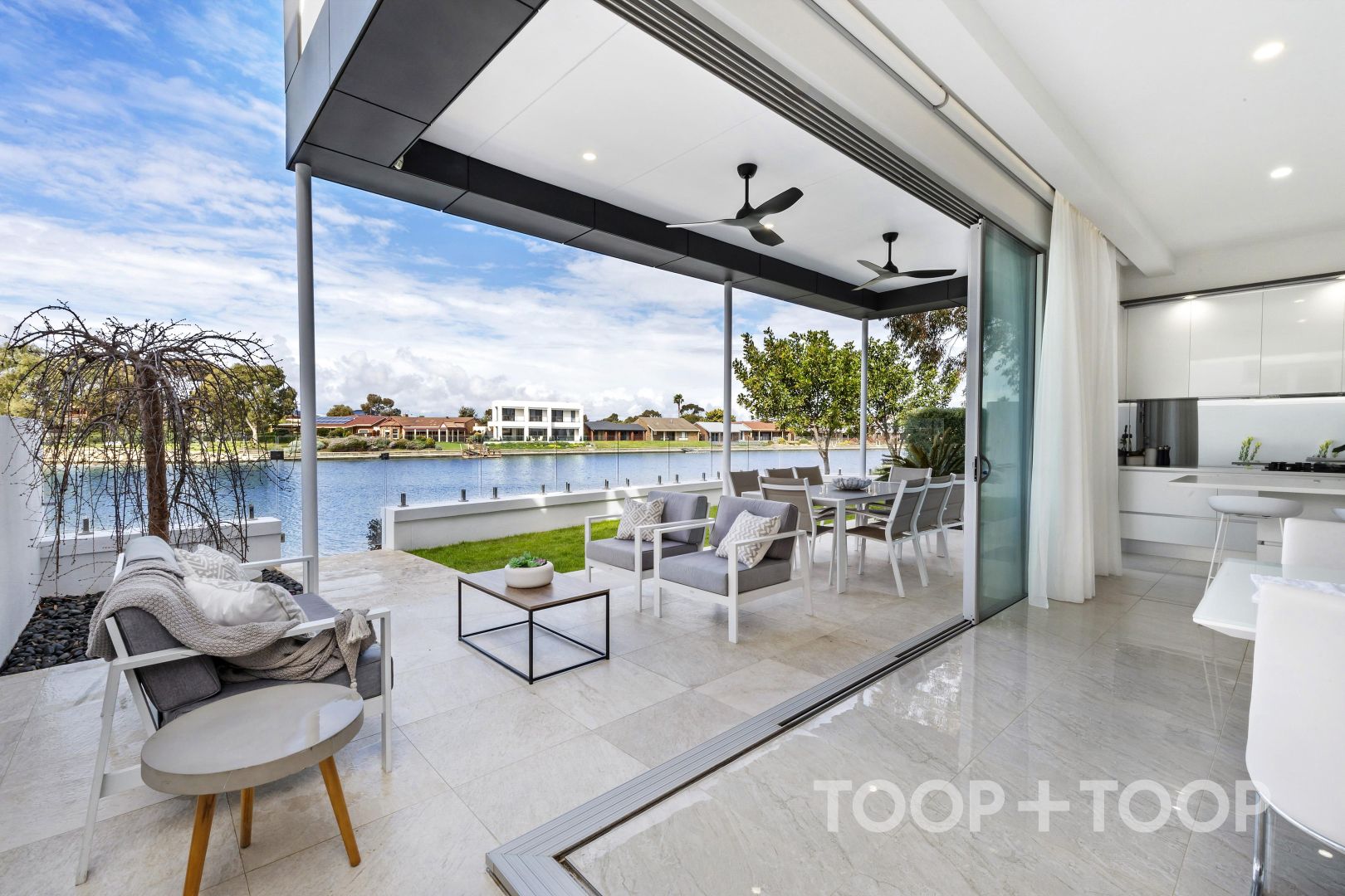 2a Dawe Court, West Lakes Shore SA 5020, Image 1