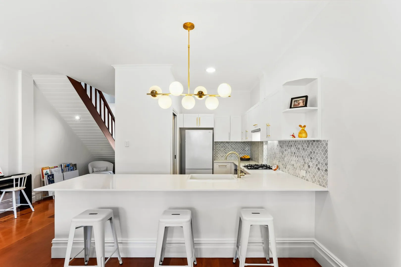 Charming Parkside Home With Double Lock-Up Garage, Woollahra