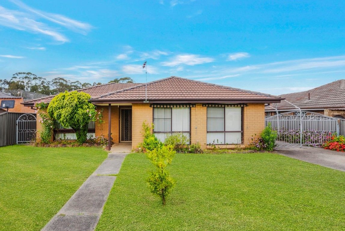 8 Lyell Street, Bossley Park NSW 2176 House For Rent 630 Domain