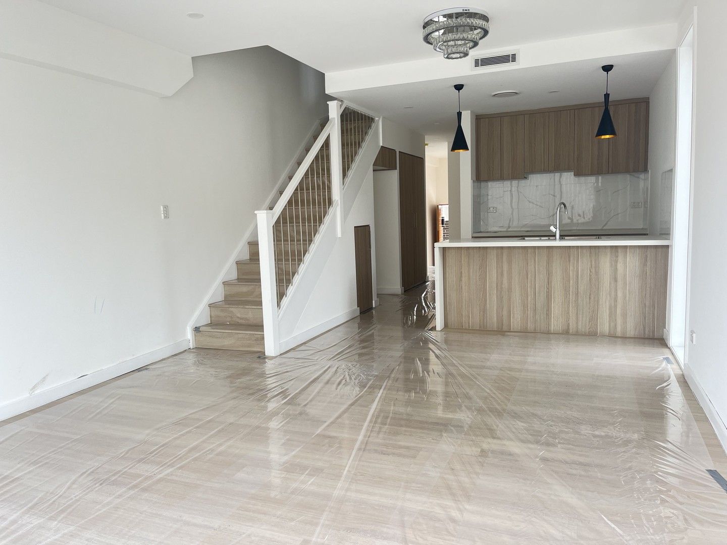 3 bedrooms Townhouse in 10/46-48 STAPLEOTN STREET WENTWORTHVILLE NSW, 2145