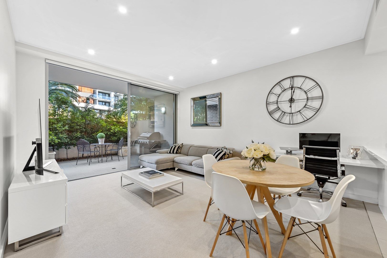 1 bedrooms Apartment / Unit / Flat in 207/17-21 Finlayson Street LANE COVE NSW, 2066