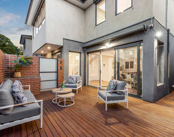 2/23A Greythorn Road, Balwyn North VIC 3104