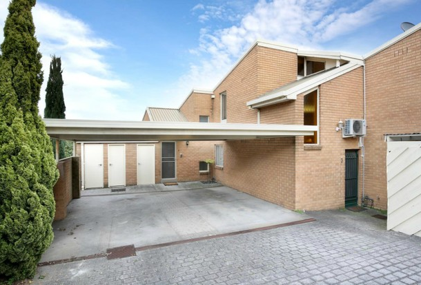 4/12 Rosella Avenue, Boronia VIC 3155