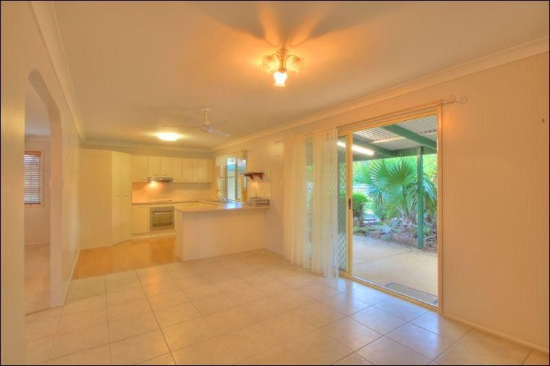 5 Manz Ct, MINDEN QLD 4311, Image 2