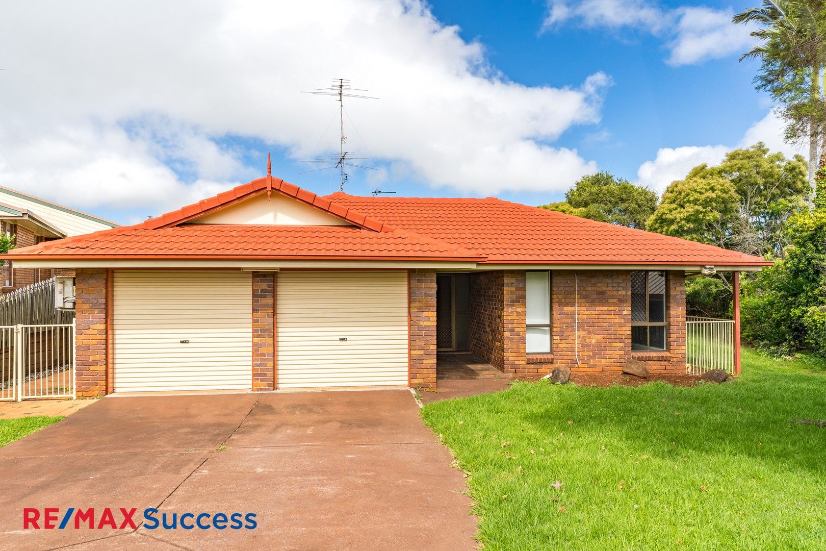 4 bedrooms House in 40 Wiemers Crescent CENTENARY HEIGHTS QLD, 4350