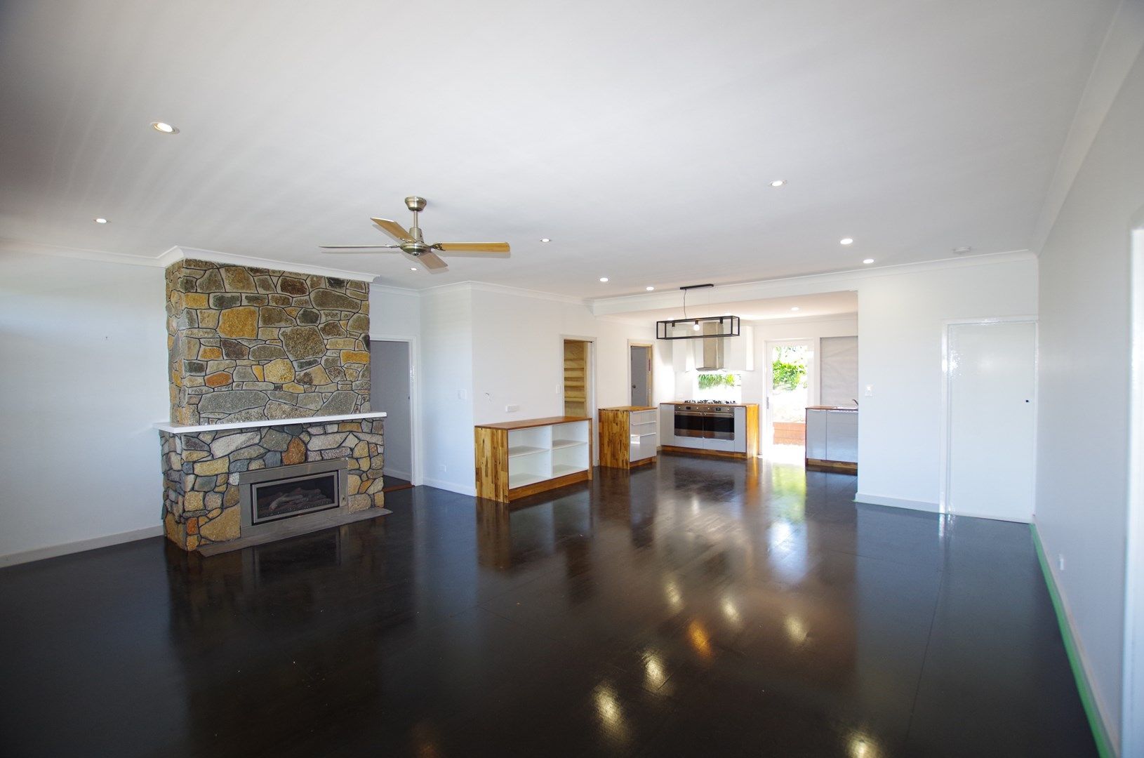 4 bedrooms House in 51 Drew Street MIRA MAR WA, 6330