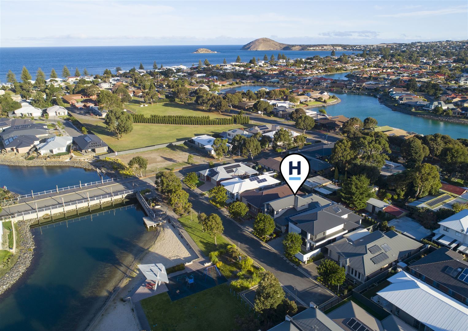 8 Clifton Way, Victor Harbor SA 5211, Image 0