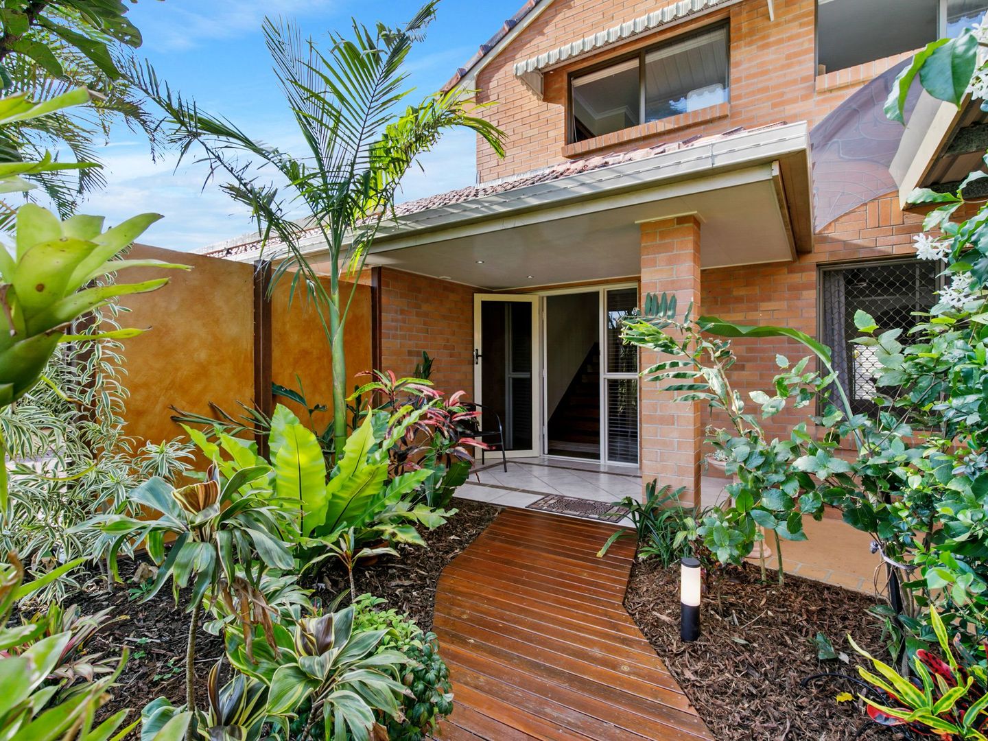 9 Mizzen Street, Manly West QLD 4179, Image 1