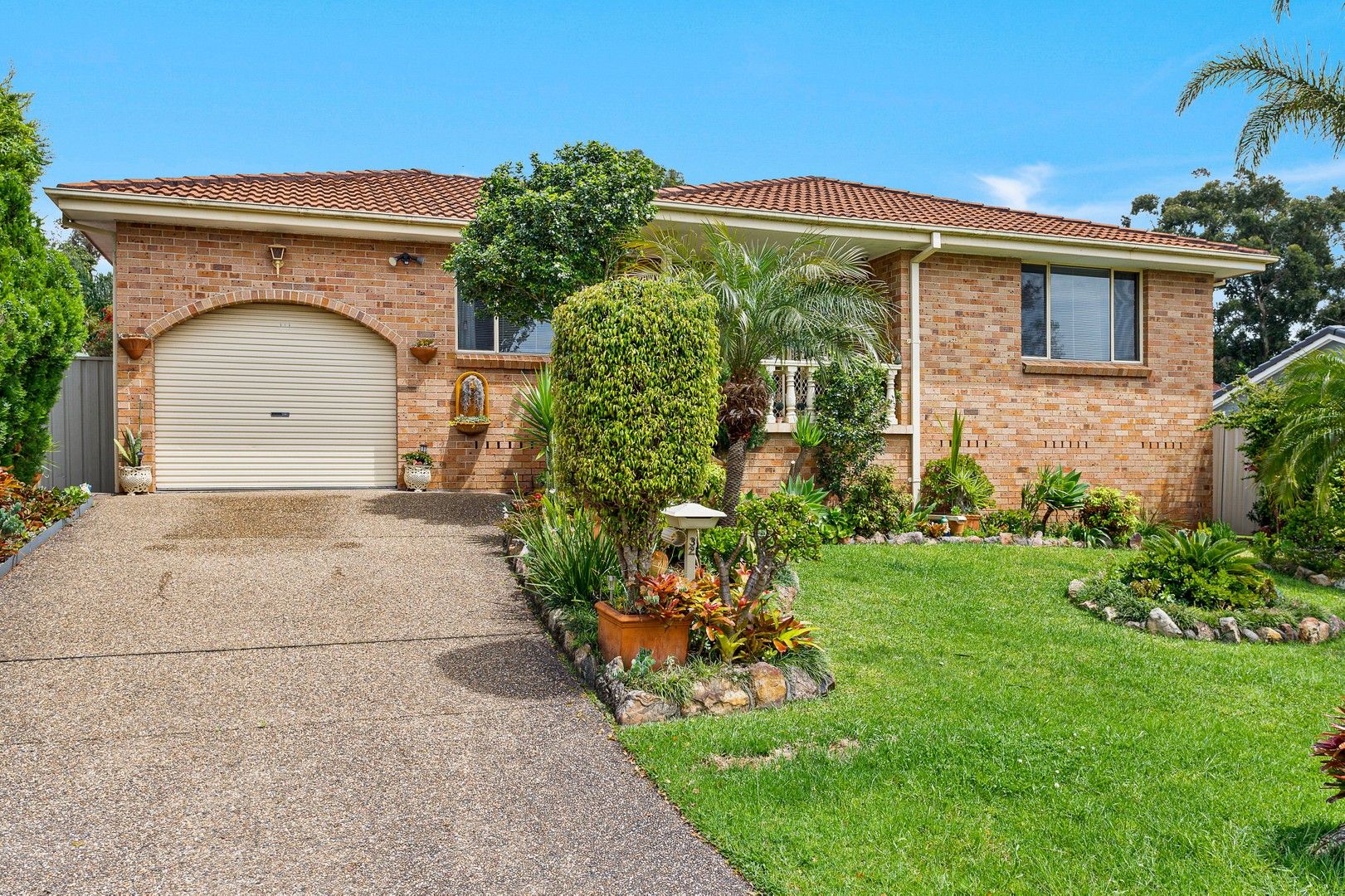 32 Scarborough Circuit, Albion Park NSW 2527, Image 0