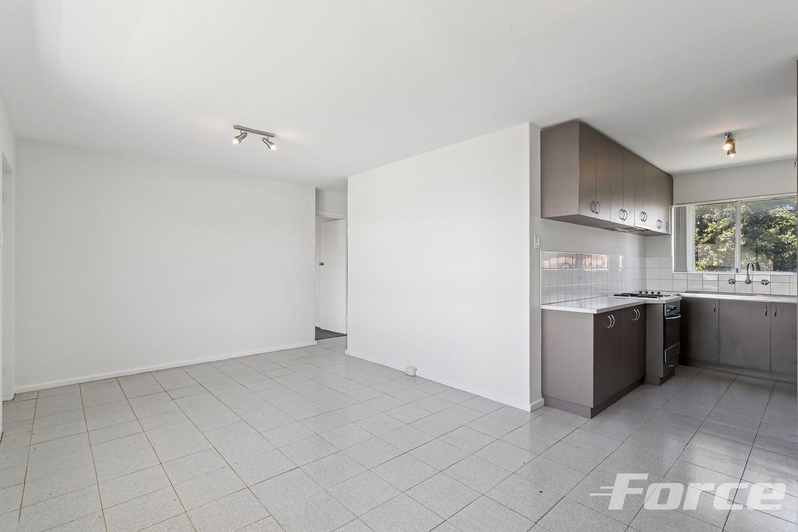 2 bedrooms Apartment / Unit / Flat in 18/176 Elliot Road SCARBOROUGH WA, 6019