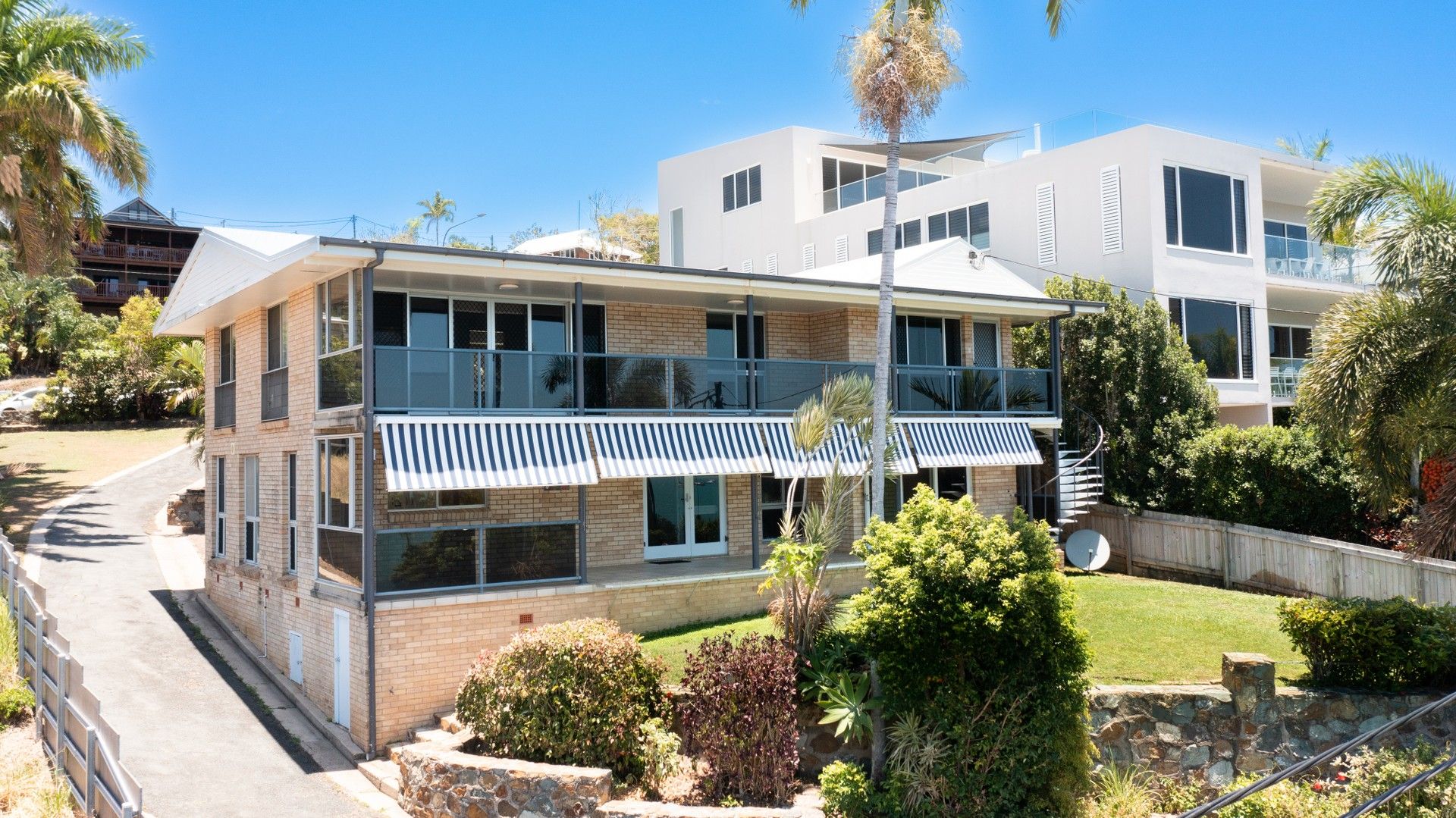 5 bedrooms House in 22 Broadwater Avenue AIRLIE BEACH QLD, 4802