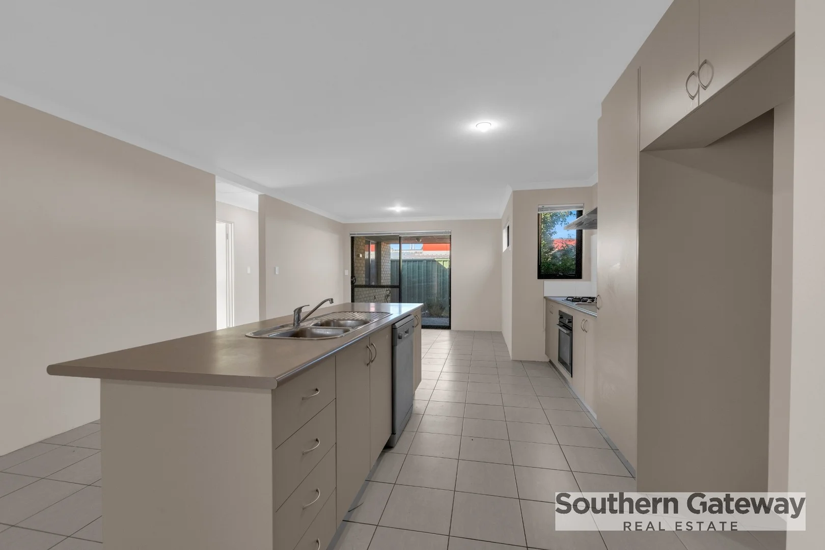 Additional image 5 of 17 Meridian Way, Kwinana Town Centre WA 6167