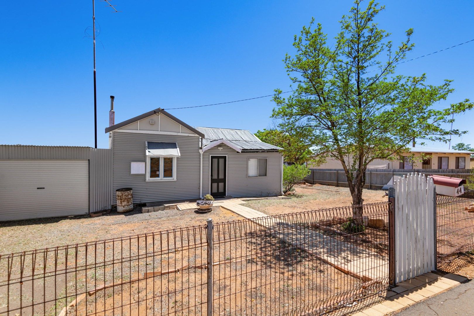 44 Woodward Street, Coolgardie WA 6429