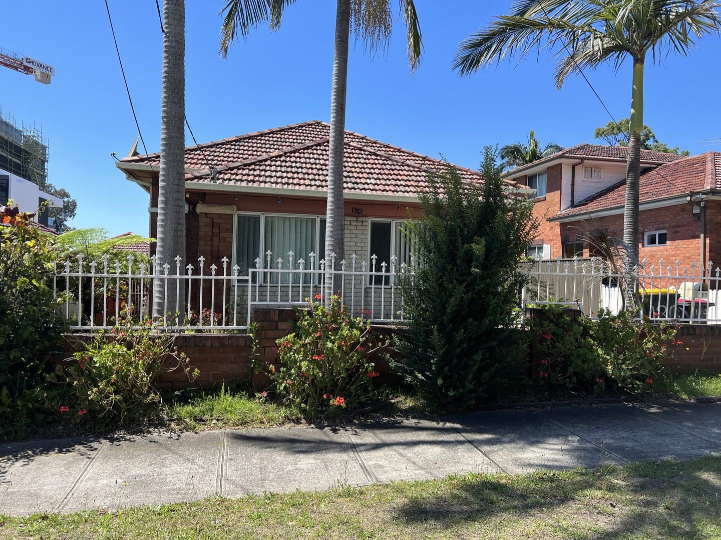 3 bedrooms House in 180 Princes  Highway BEVERLEY PARK NSW, 2217