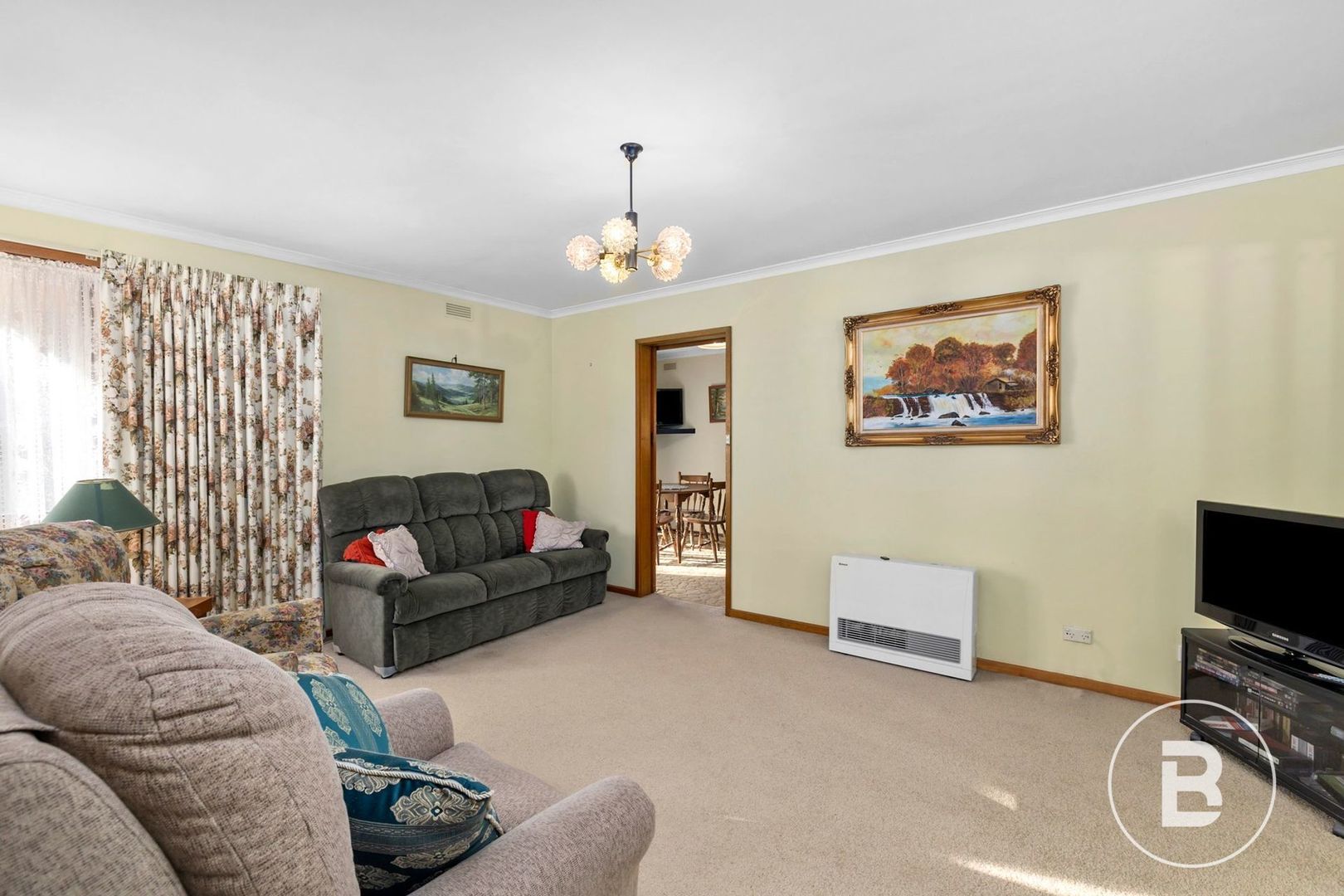 24 Webbcona Parade, Wendouree VIC 3355, Image 1