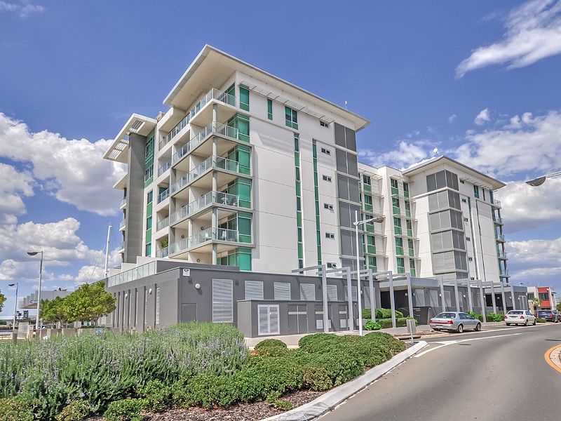 213/1-2 Tarni Court, New Port SA 5015, Image 0