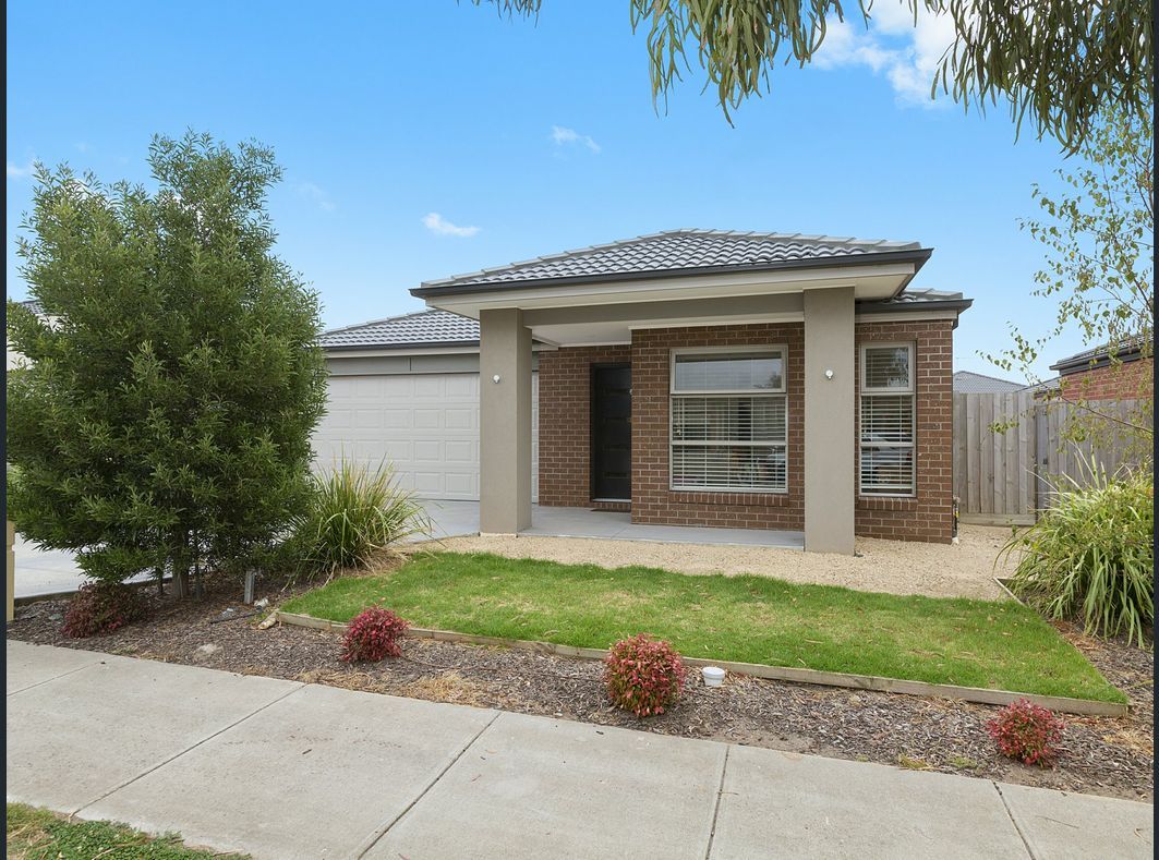 4 bedrooms House in 10 Meadow Drive CURLEWIS VIC, 3222