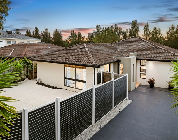 16 Valleyview Drive, Rowville VIC 3178
