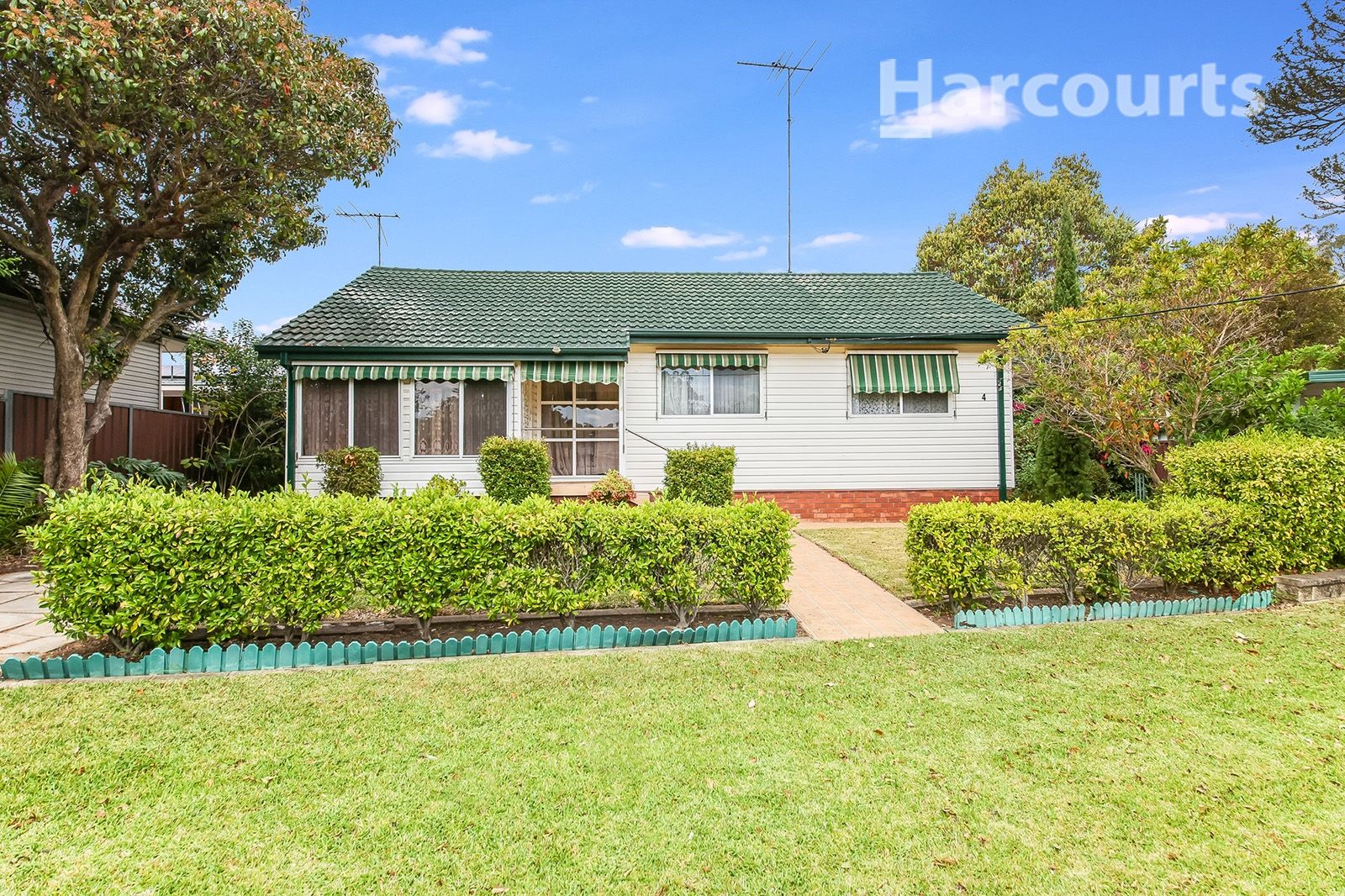 4 Mavick Crescent, Leumeah NSW 2560, Image 0