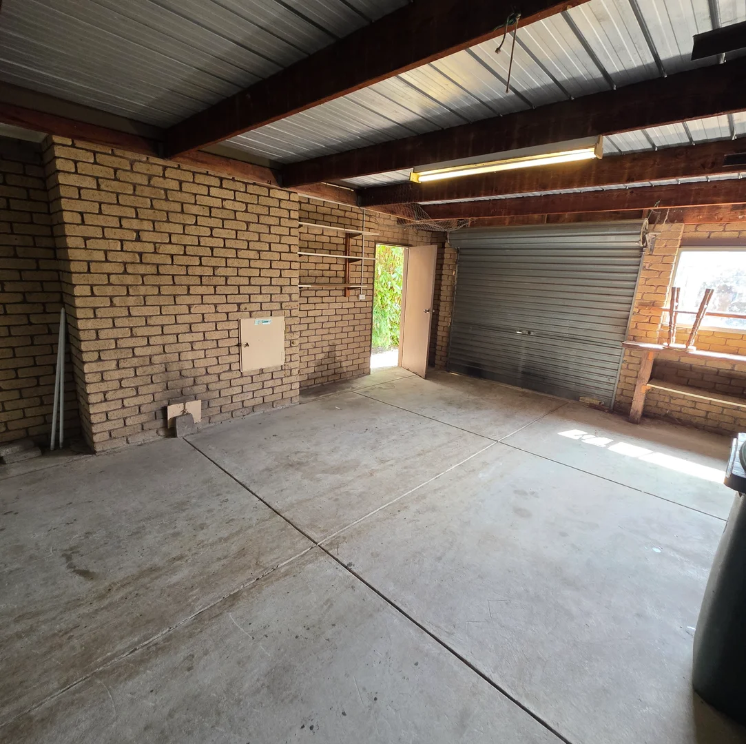 Additional image 13 of 4 Edwards Crescent, Wendouree VIC 3355