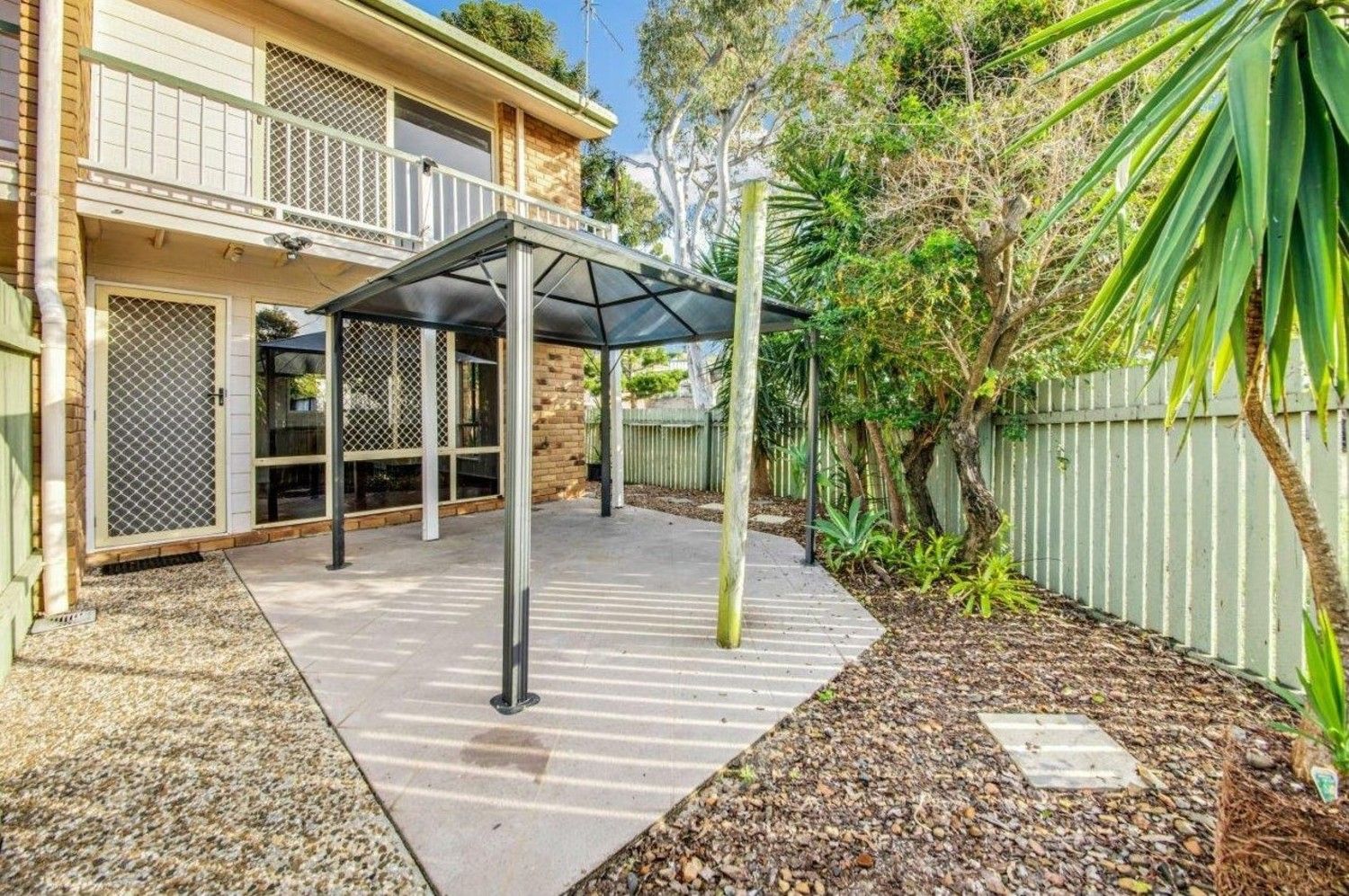 2 bedrooms Apartment / Unit / Flat in 1/38 Marten Street SOUTH GLADSTONE QLD, 4680